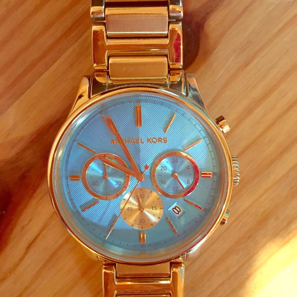 Beautiful Michael Kors Gold Tone Watch